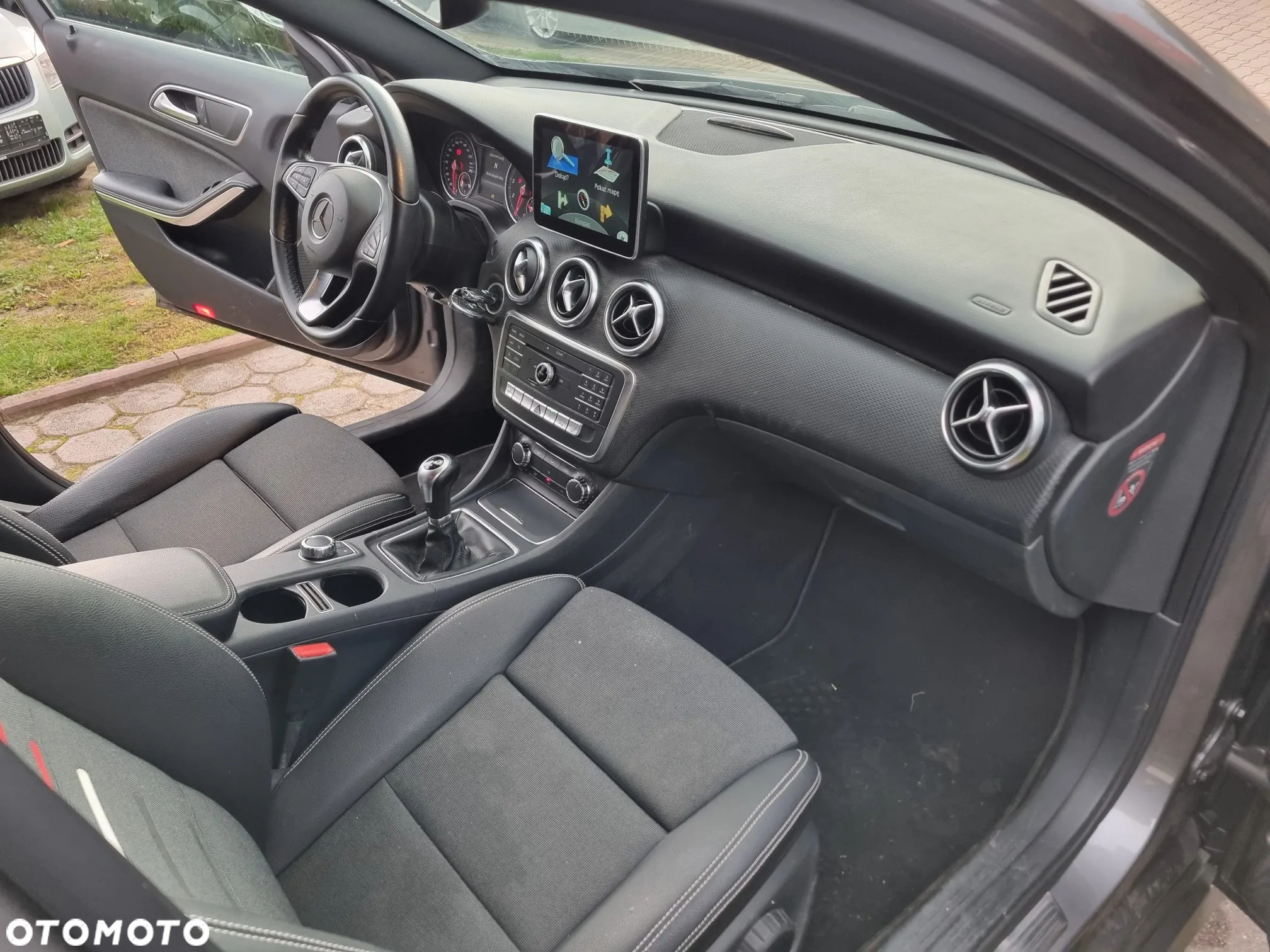 Mercedes-Benz Klasa A 180 (BlueEFFICIENCY) Urban - 8