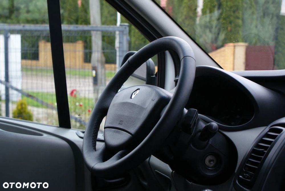 Renault Trafic - 11