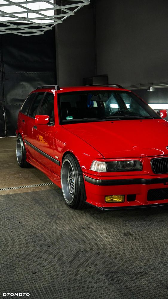 BMW Seria 3 323i - 14