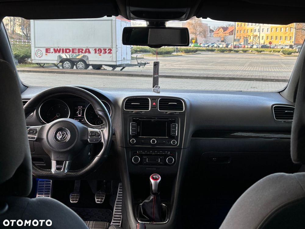 Volkswagen Golf - 14