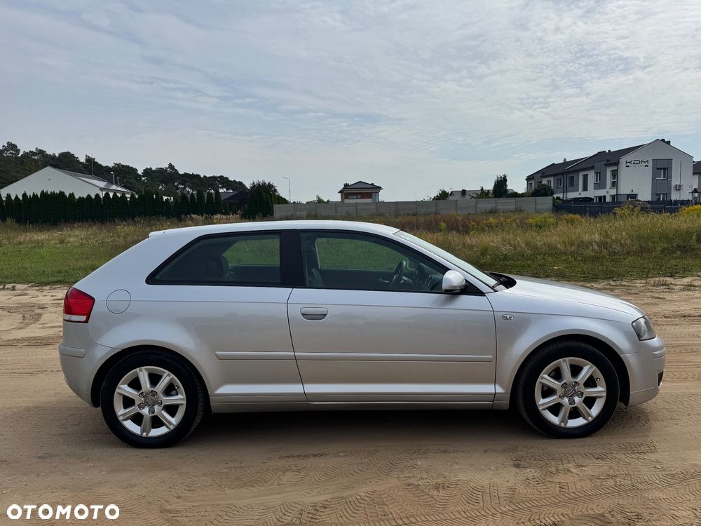 Audi A3 3-drzwiowe 2.0 TDI Attraction S tronic - 5