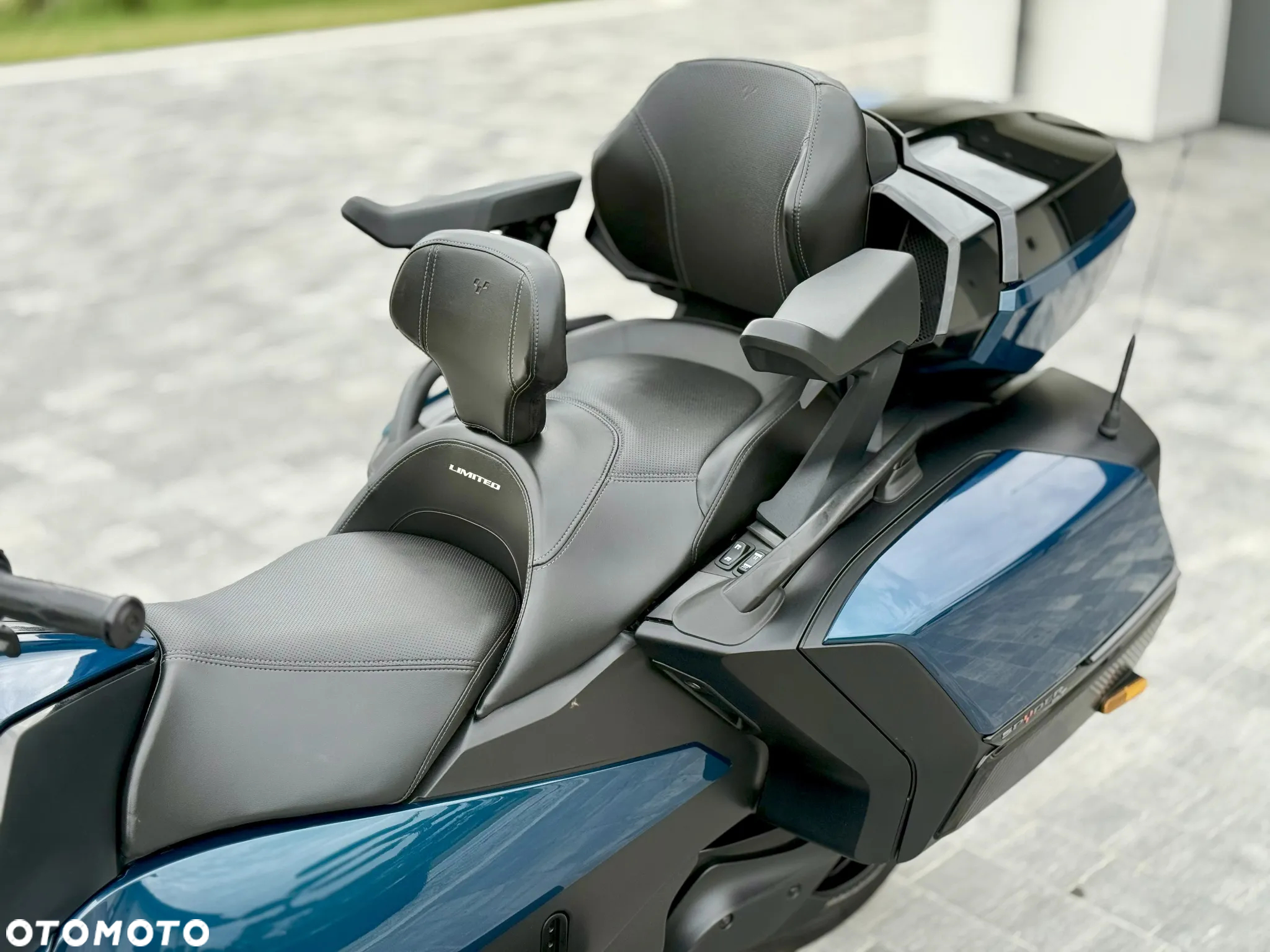 Can-Am Spyder - 25