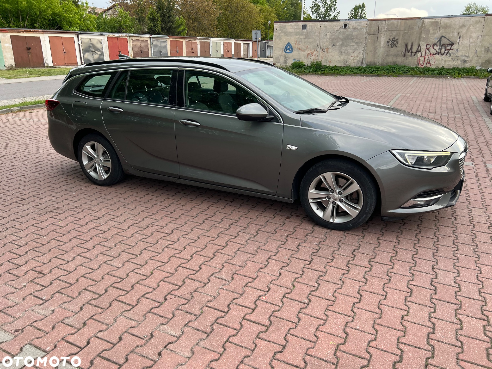 Opel Insignia Sports Tourer 2.0 Diesel Exclusive - 3