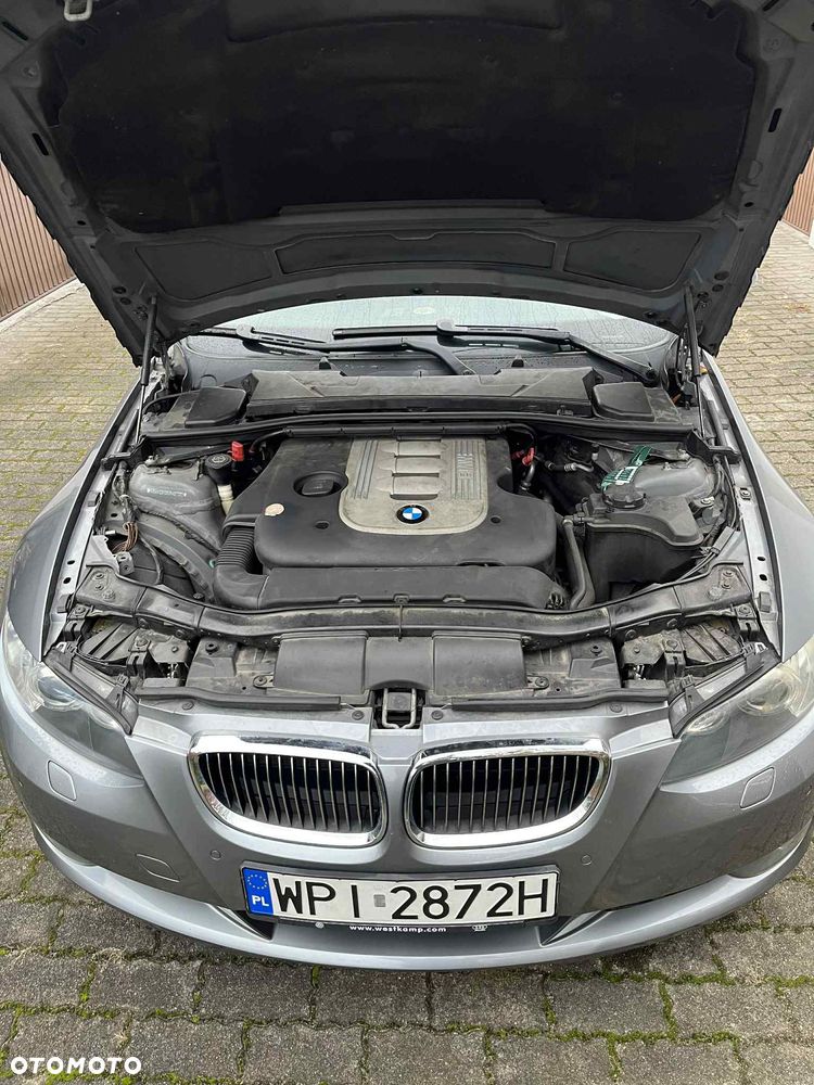 BMW Seria 3 325d - 18