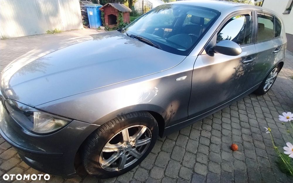 BMW Seria 1 120d DPF - 5