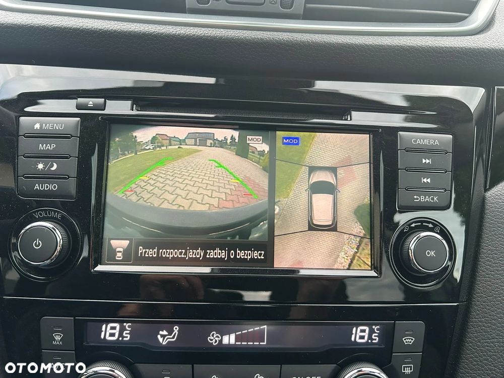 Nissan Qashqai 1.3 DIG-T N-Connecta - 24