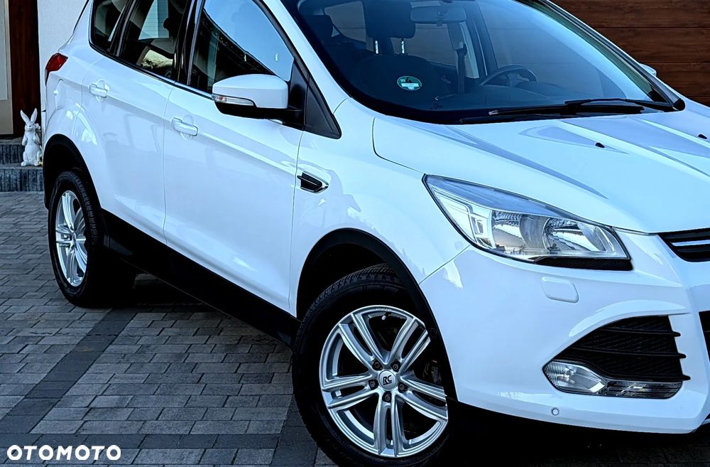 Ford Kuga 1.6 EcoBoost 2x4 Titanium - 22