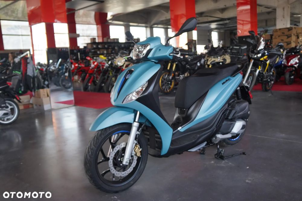 Piaggio Medley - 1