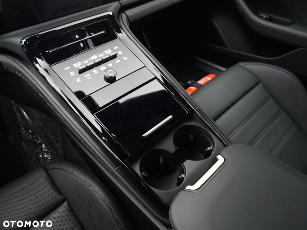Porsche Panamera 4 - 27