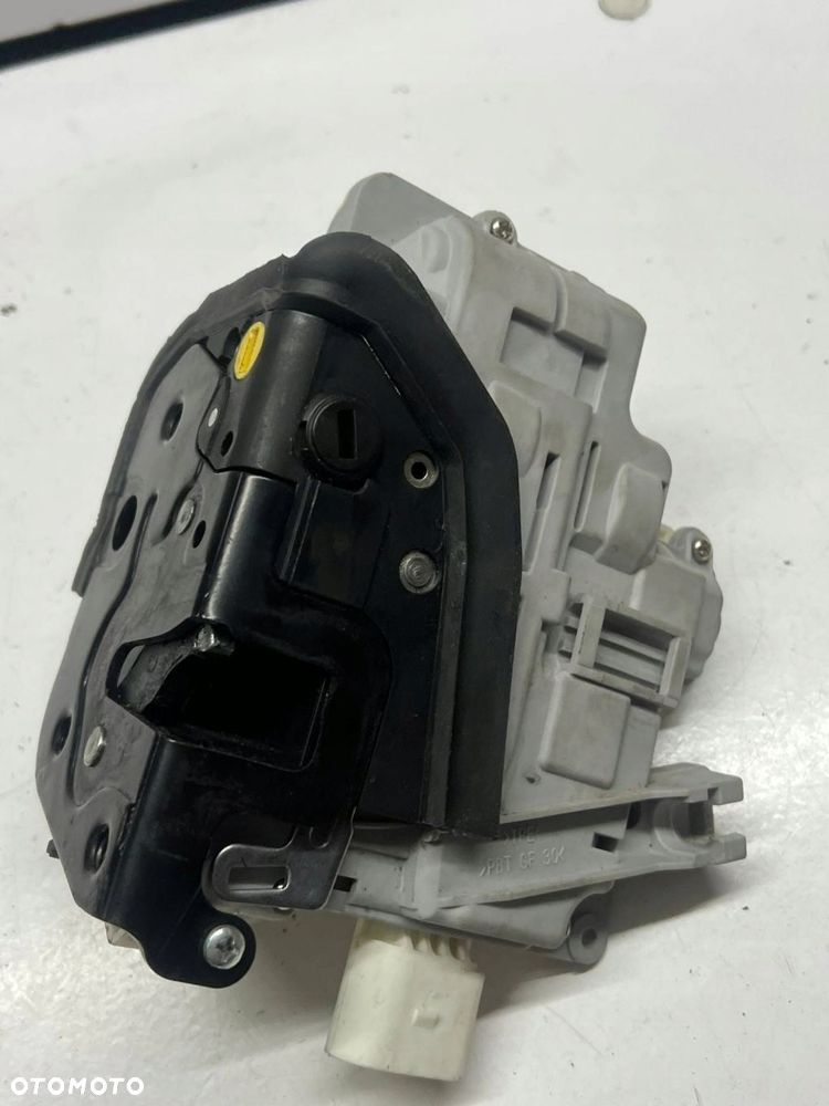 Zamek drzwi tylnych Audi A6 S6 C6 4F TYŁ LEWY - 4