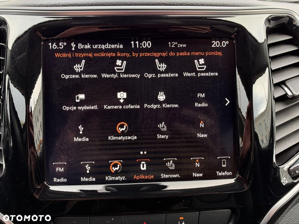Jeep Cherokee - 22