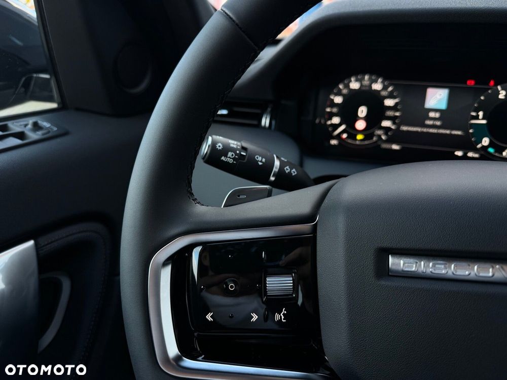Land Rover Discovery Sport - 10