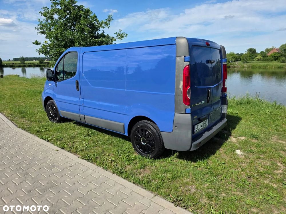 Renault TRAFIC - 4