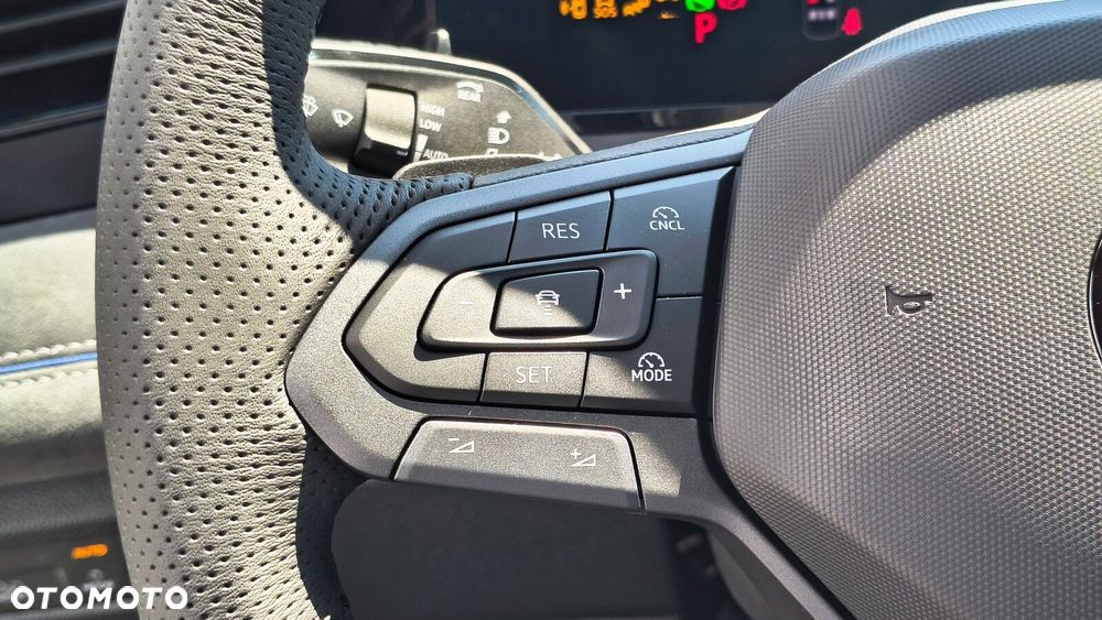 Volkswagen Tiguan - 22