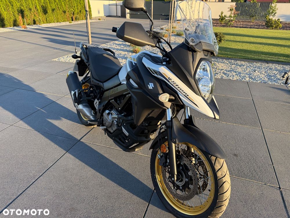 Suzuki V-STROM - 7