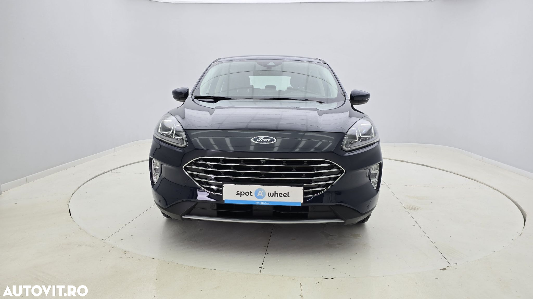 Ford Kuga - 2