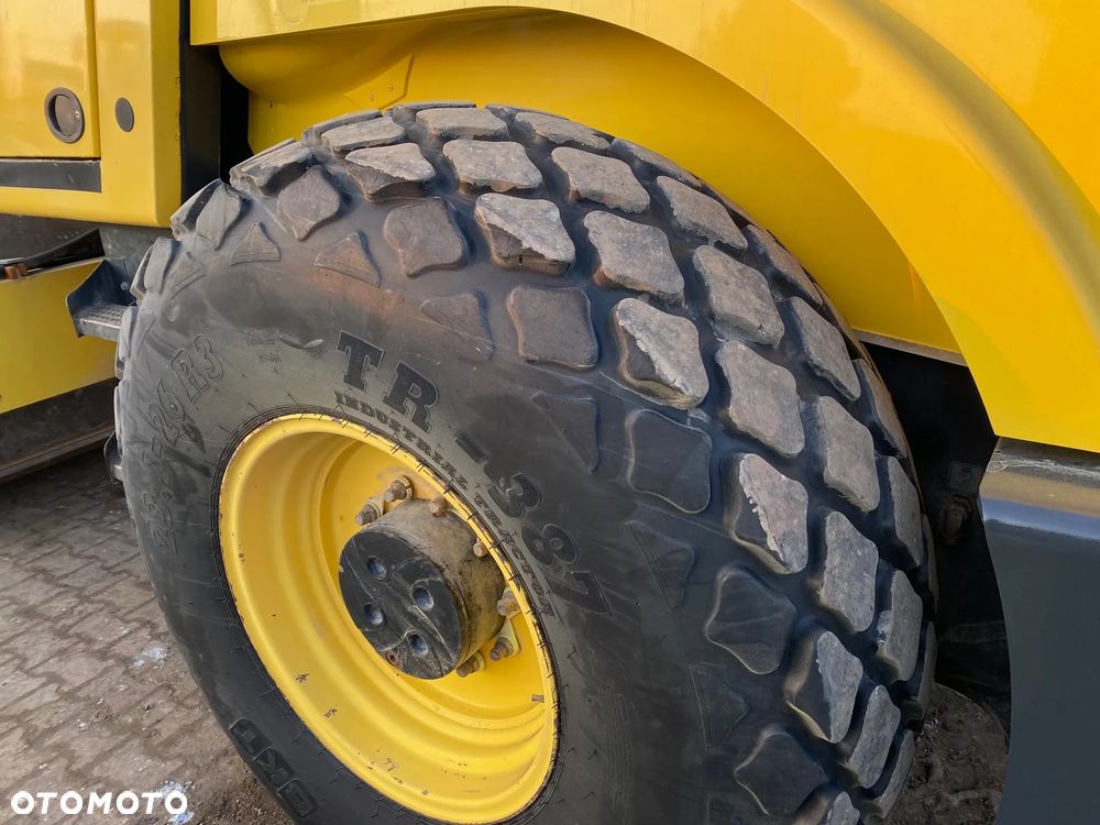 Bomag BW213DH-4, 2012 ROK, 5500 MTH, Z NIEMIEC, SUPER STAN - 23