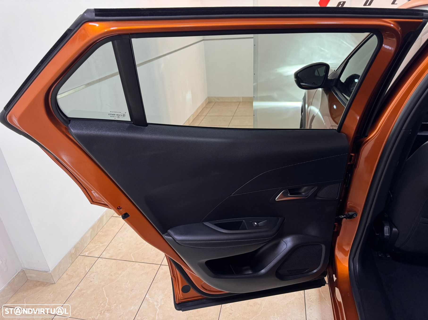 Peugeot 2008 1.2 PureTech Allure Pack - 39