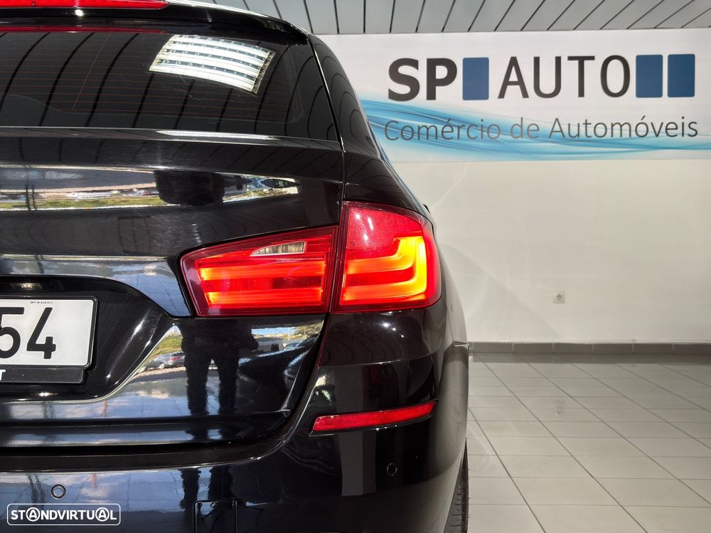 BMW 525 d Pack M Auto - 29