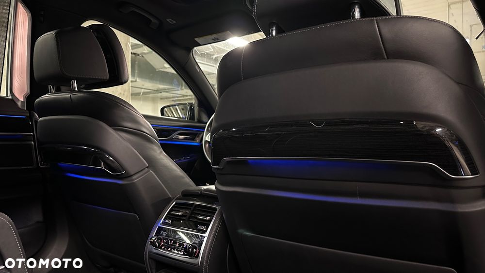 BMW Seria 7 750Li xDrive Edition Exclusive - 34
