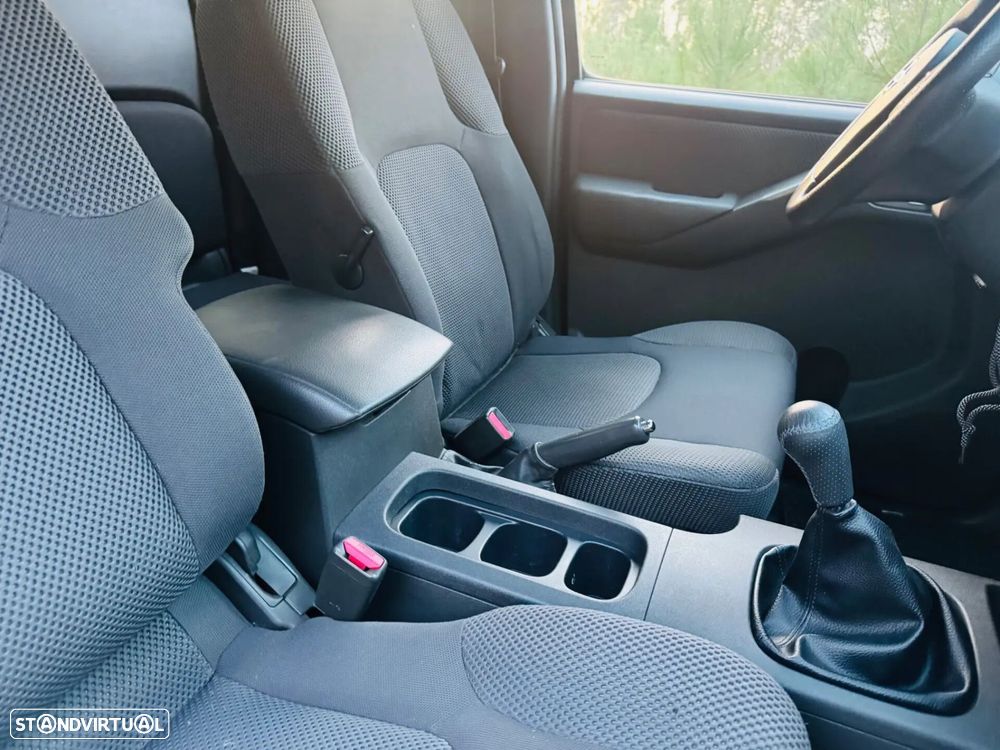 Nissan Navara 2.5 dCi CD SE Eastpak - 39