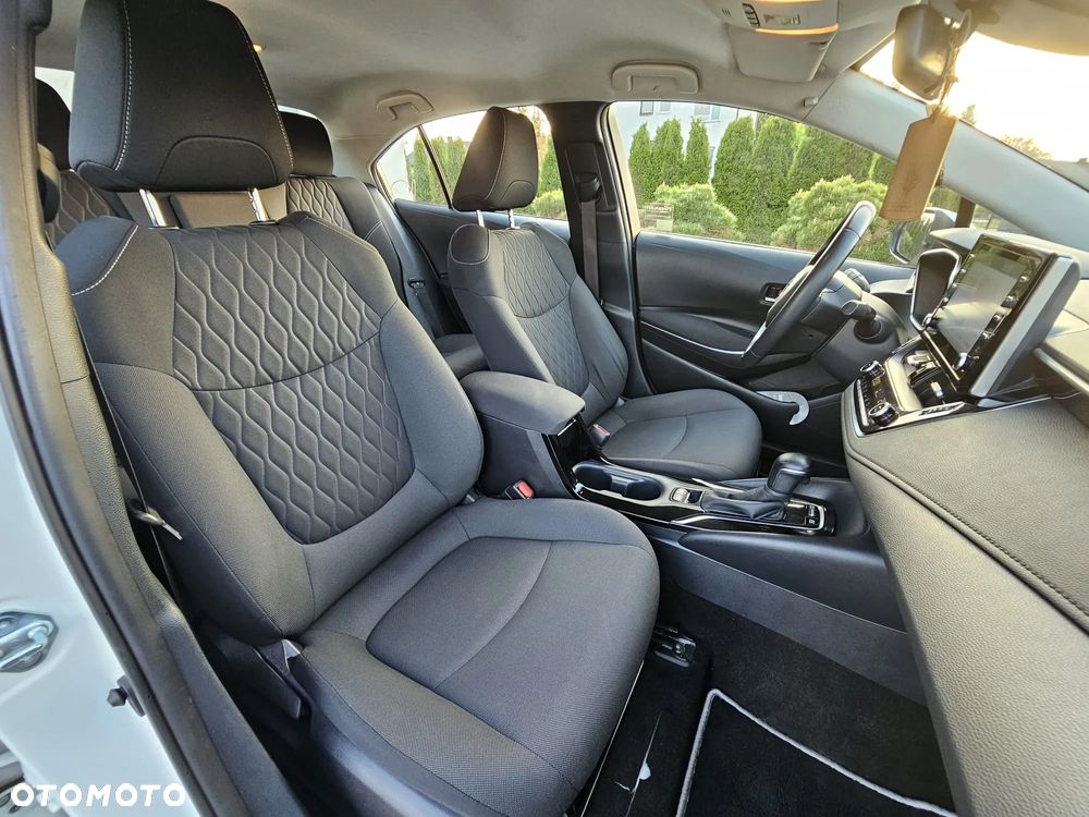 Toyota Corolla 1.8 Hybrid Comfort - 14