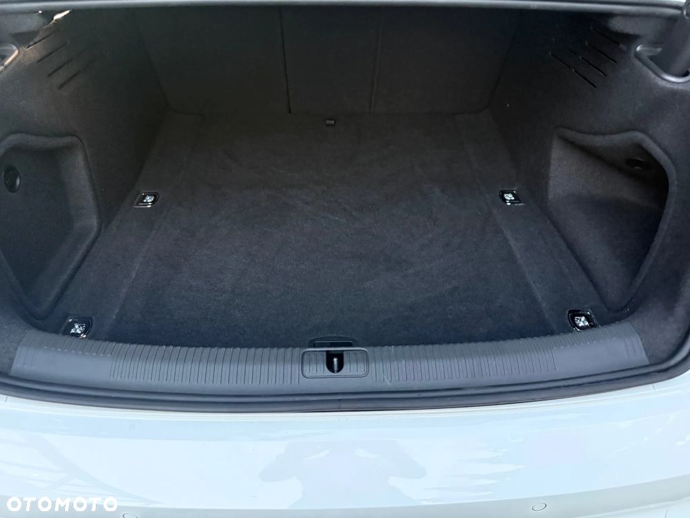 Audi A4 Limousine 35 TFSI mHEV S tronic - 23
