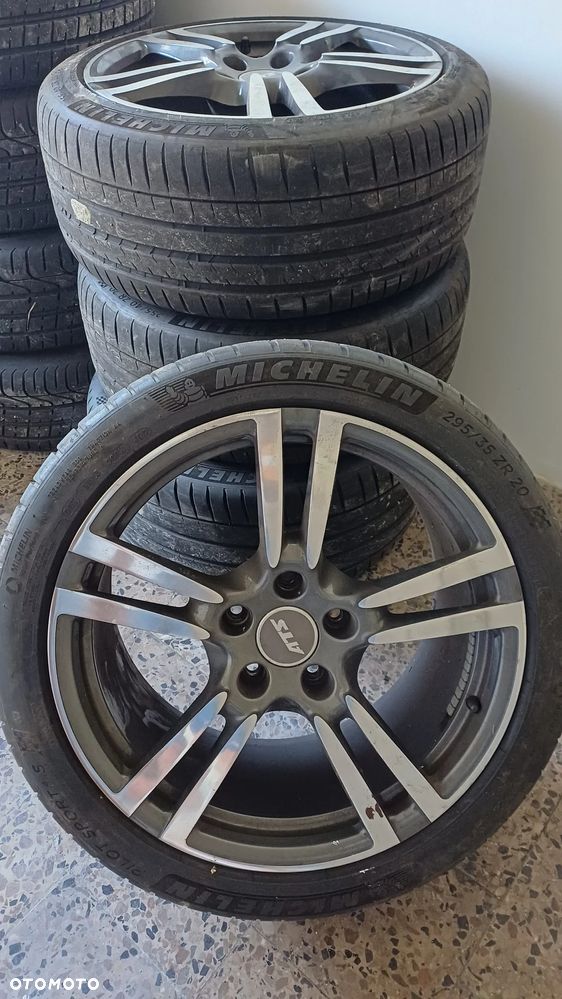 Porsche Panamera 4 - 12