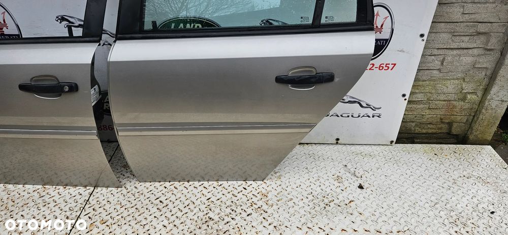 Opel Vectra C HB Drzwi przód lewy przednie lewe Drzwi tył lewy tylne lewe Europa Kolor Z158 - 8