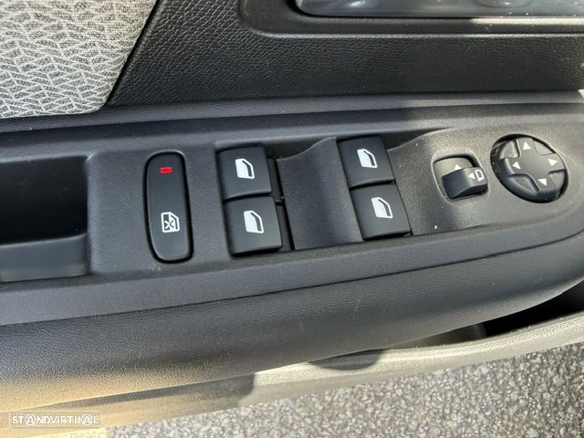 Citroën C4 X BlueHDi 130 Stop&Start EAT8 MAX - 39