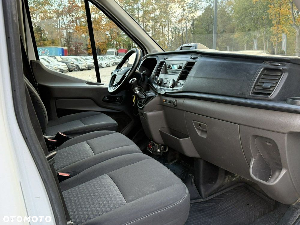 Ford Transit - 17