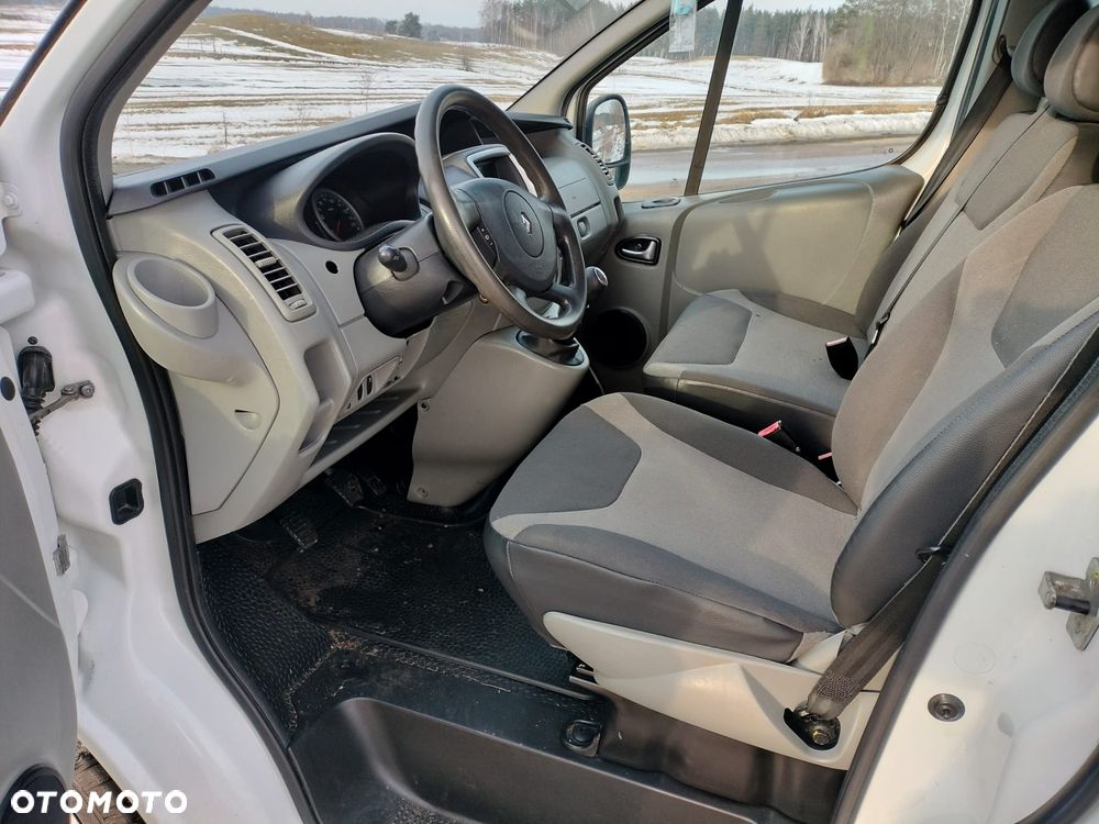 Renault trafic - 8