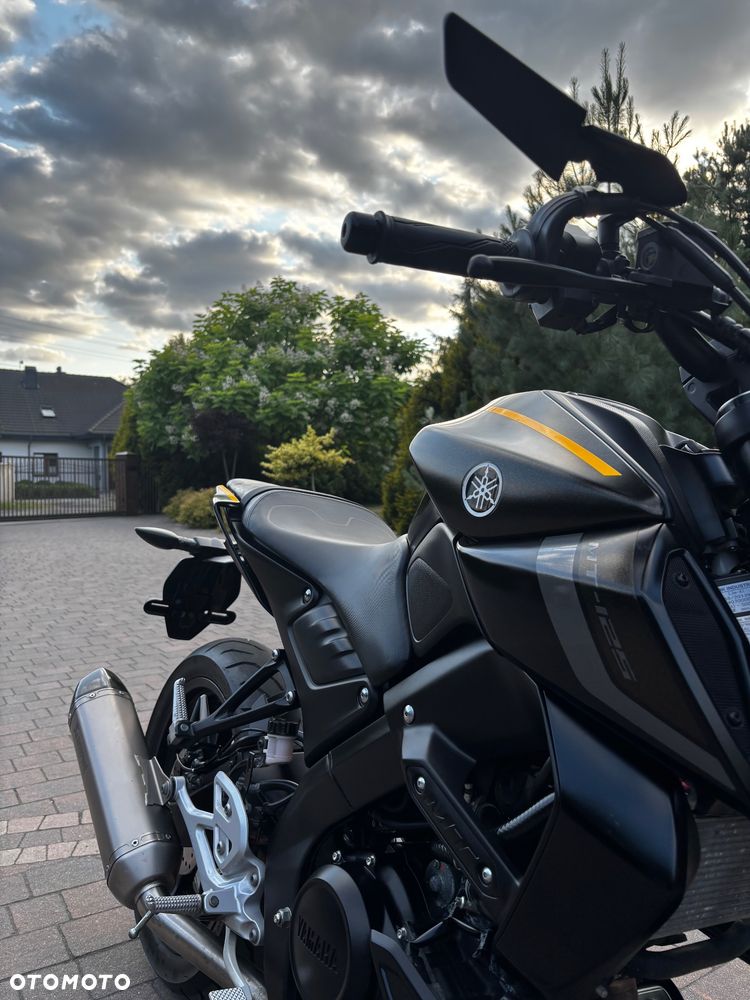 Yamaha MT - 9