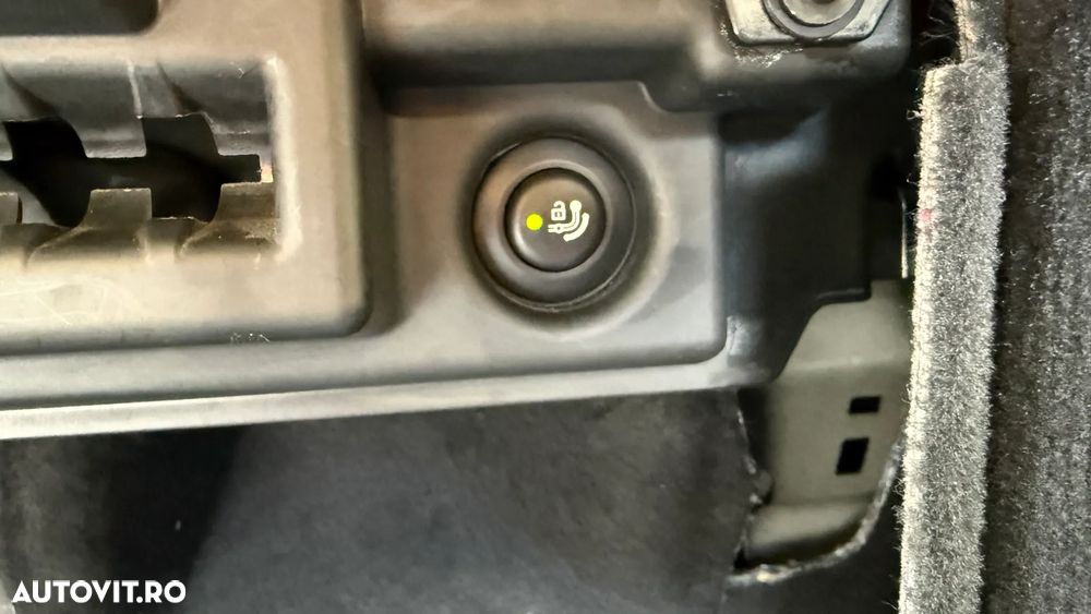 BMW Seria 3 320d Aut. Sport Line - 15