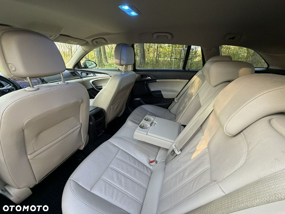 Opel Insignia - 23