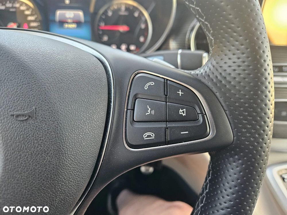 Mercedes-Benz Klasa V 300 d 4-Matic 9G-Tronic Exclusive (ekstra d³) - 30