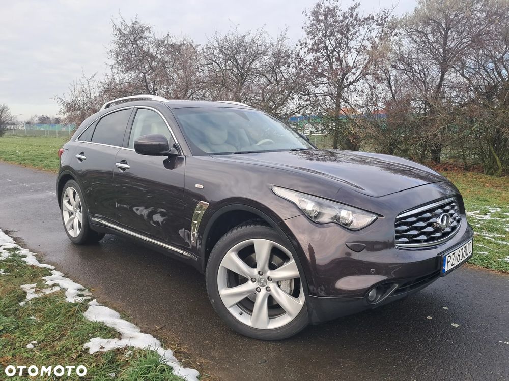 Infiniti FX - 17