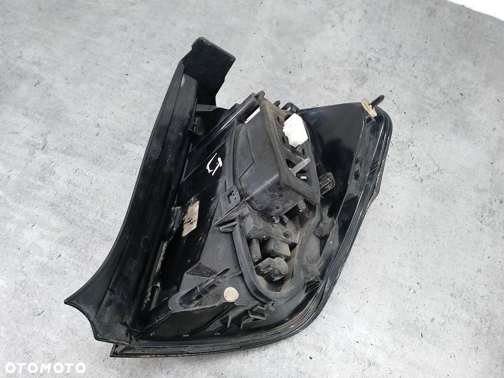 LAMPA TYLNA LEWA CITROEN C3 II 9673805480 HATCHBACK - 7