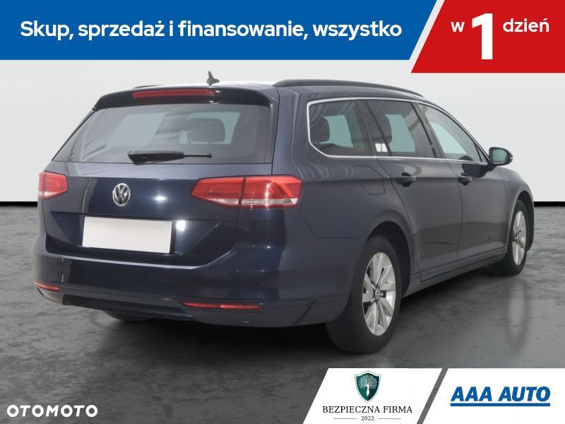 Volkswagen Passat Variant - 7