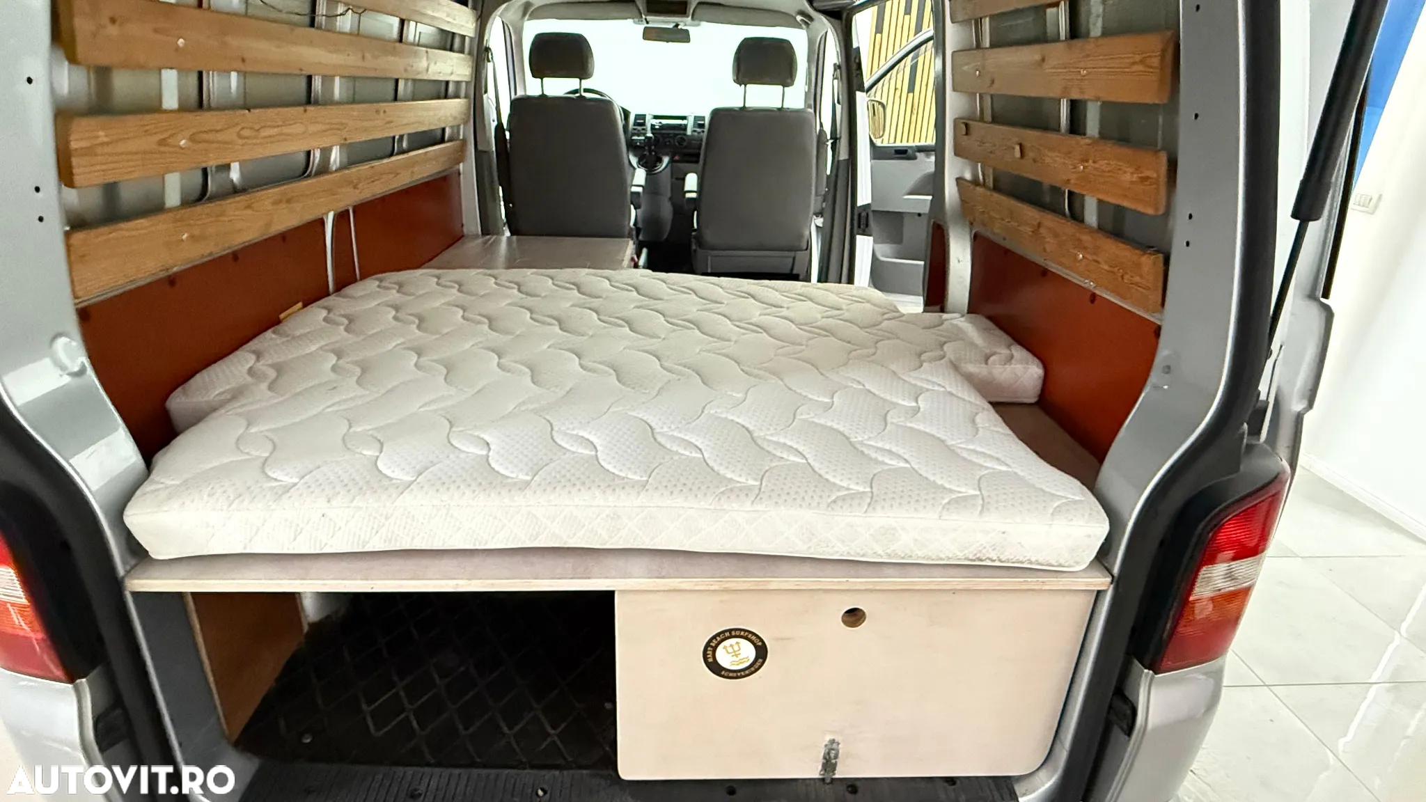 Volkswagen Transporter - 9