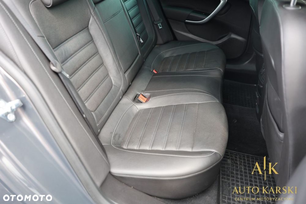 Opel Insignia - 37