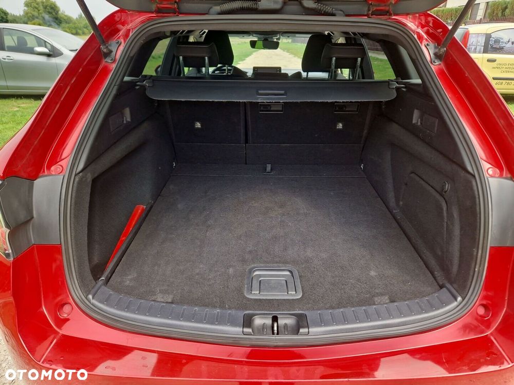 Toyota Corolla 2.0 Hybrid Comfort - 13