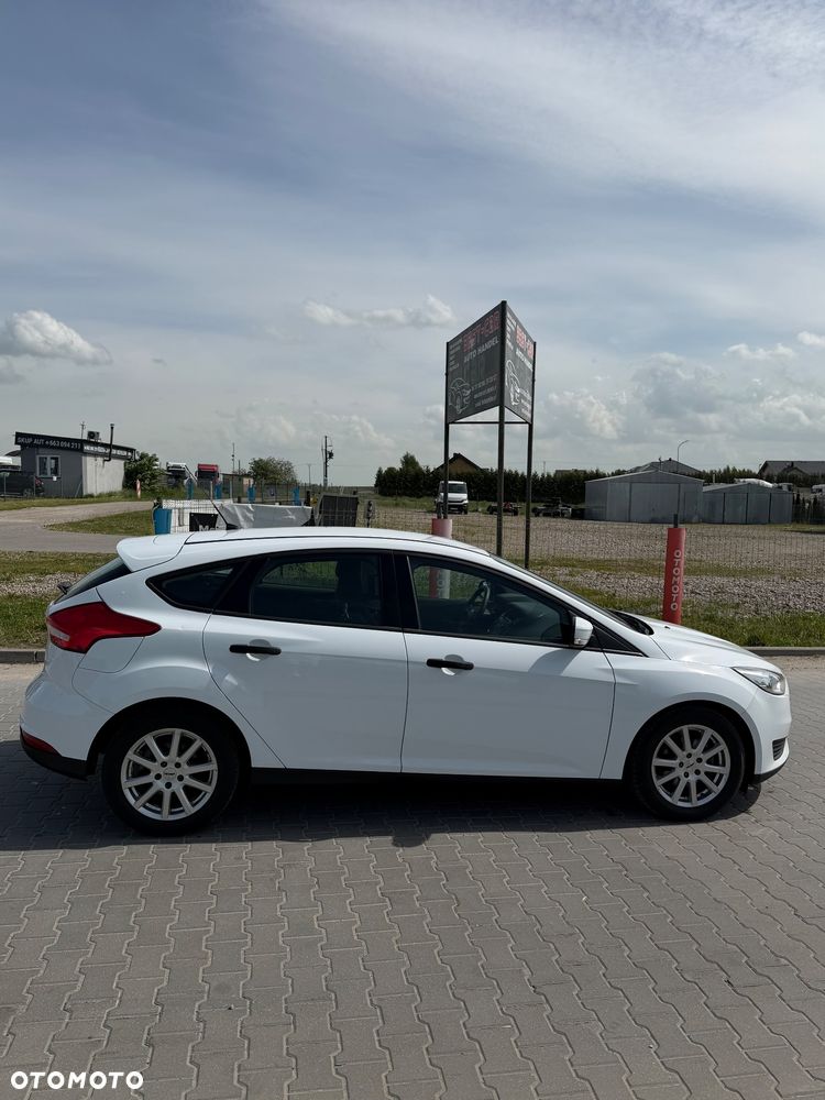 Ford Focus - 10