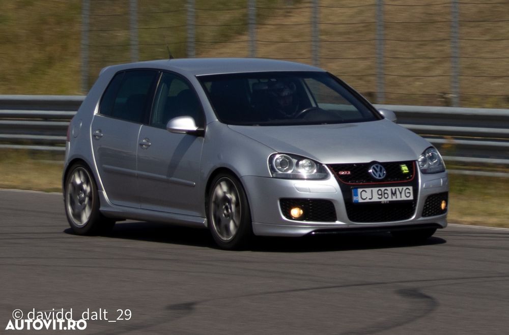 Volkswagen Golf 2.0 FSI GTI 30 Edition - 17