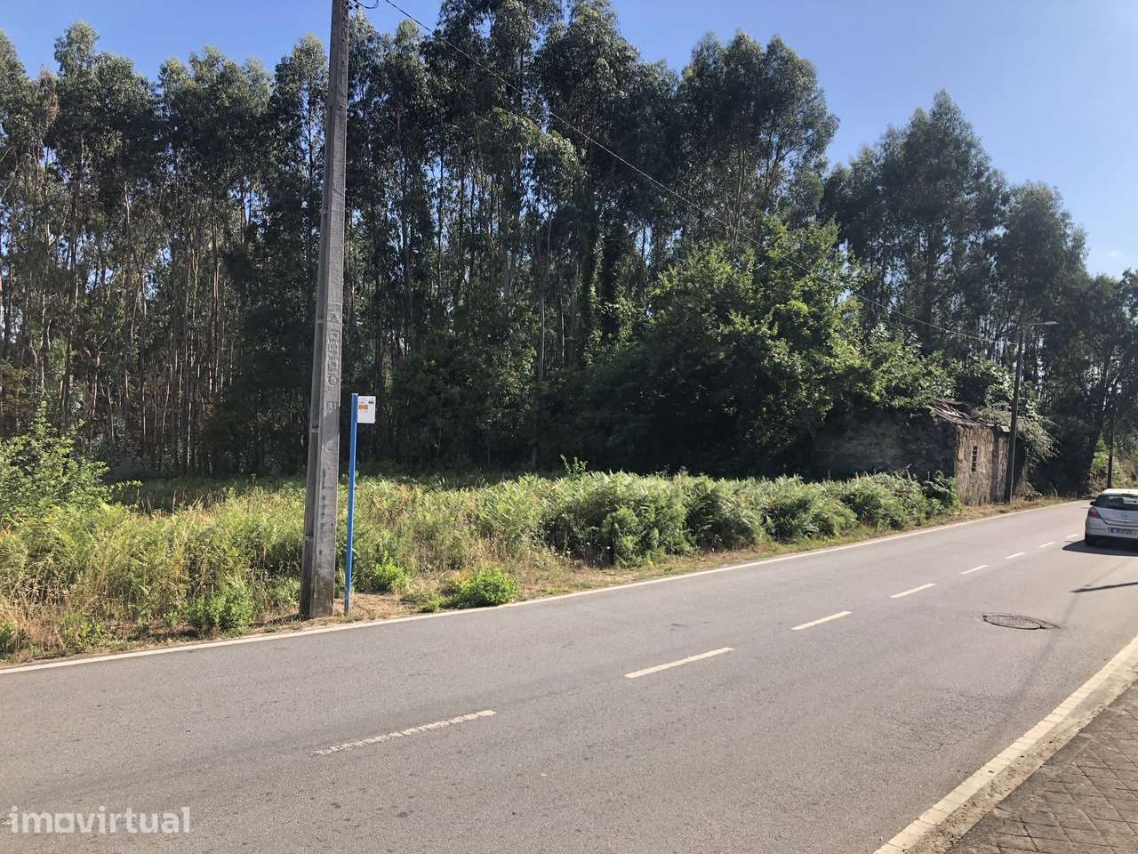 Terreno com licença de construção - Grande imagem: 2/9