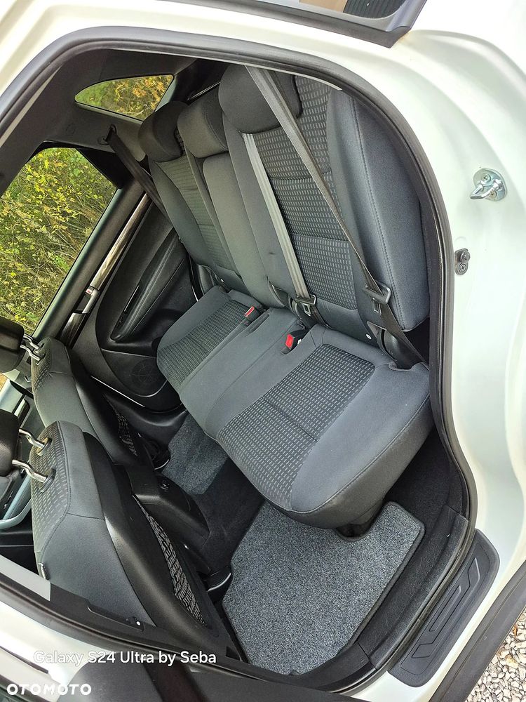 Kia Sorento 2.4 CVVT Attract - 19