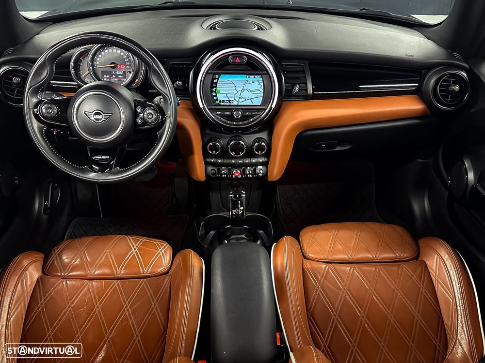 MINI 3 Portas Cooper D Auto - 18