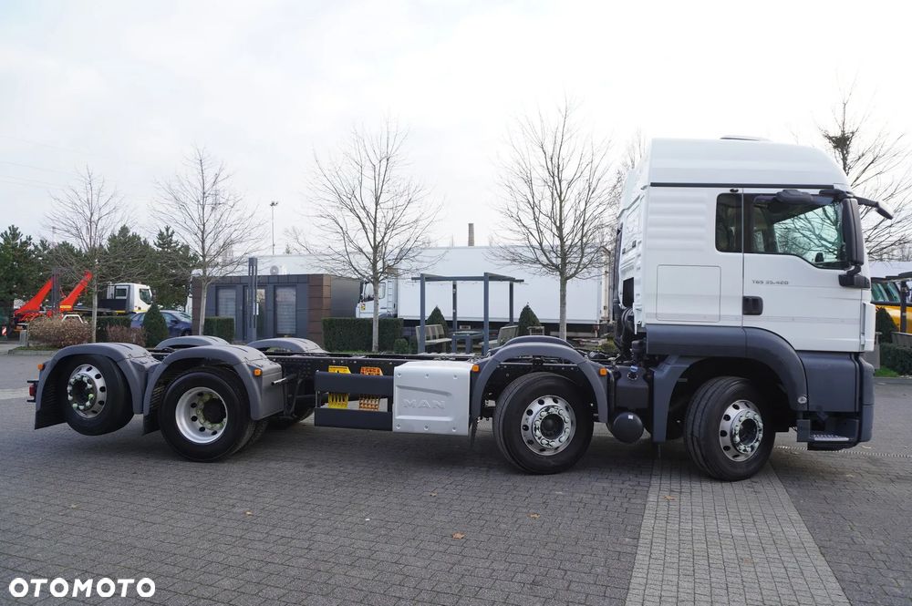 MAN TGS 35.420 8×2 / Rama 6,4 m / 3 osie skrętne / 2 sztuki - 8
