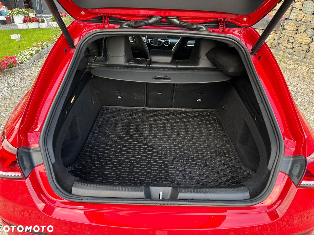 Mercedes-Benz CLA 200 d Edition 1 8G-DCT - 8
