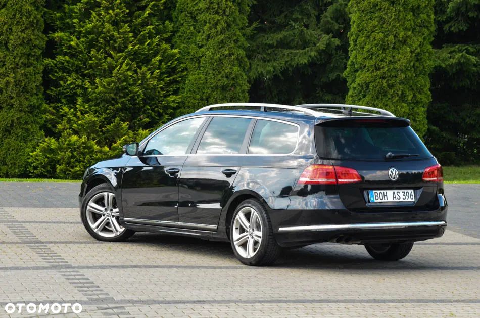 Volkswagen Passat Variant 2.0 TDI DSG BlueMotion Technology R-Line - 16